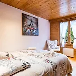 7p Balcony Mountain View Parking Apartment